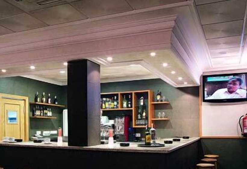 Hotelli Ruta Del Poniente