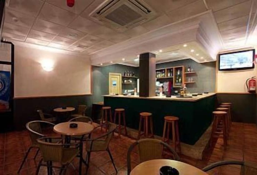 Hotelli Ruta Del Poniente