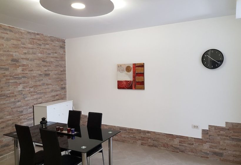 La Florida Apartments