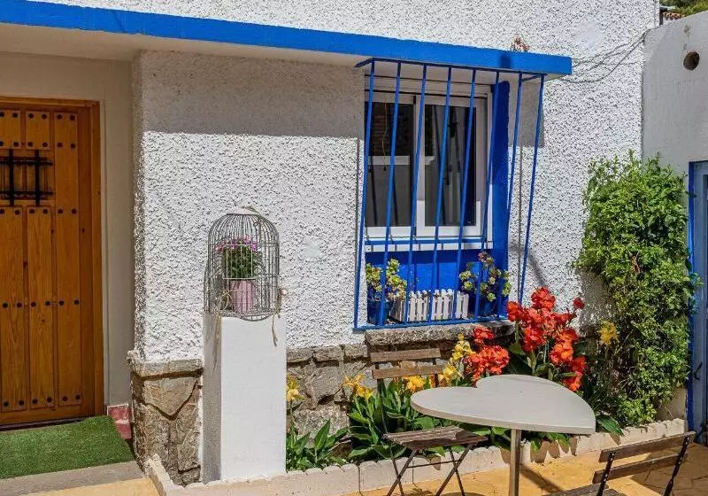 پانسیون Blue Castle Guesthouse