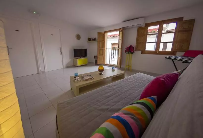 Majatalo Casa Camino Al Castillo