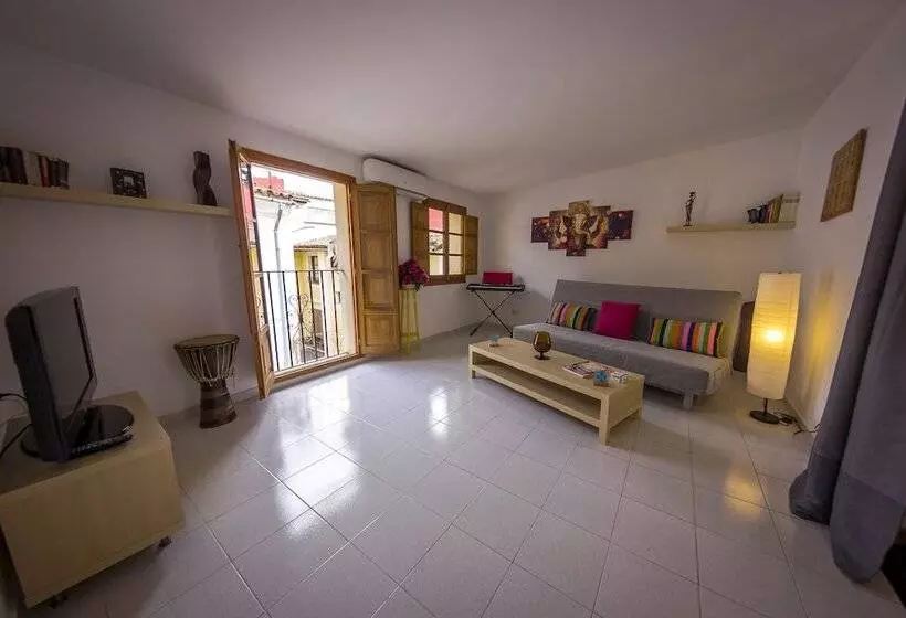 Majatalo Casa Camino Al Castillo