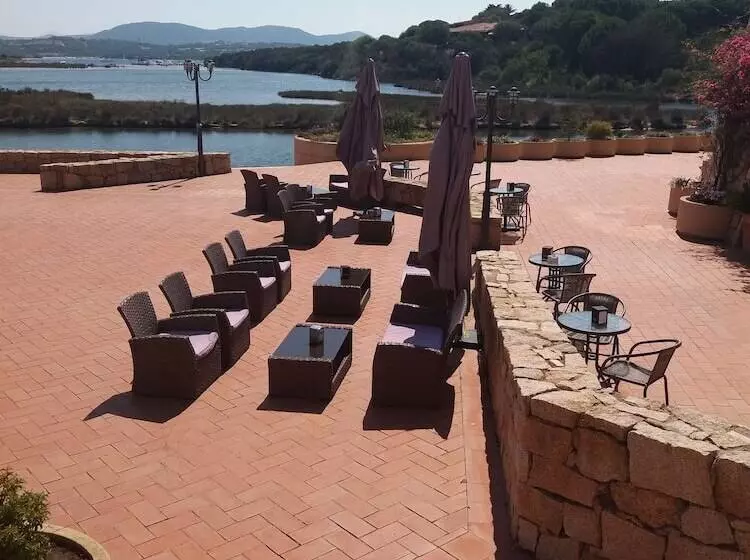 Felix Hotels – Residence Hotel Costa Serena