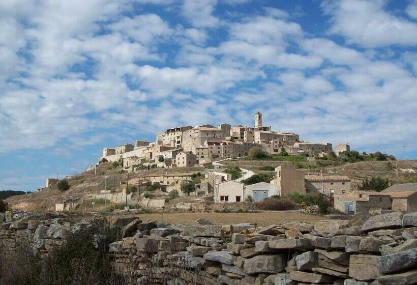 Rural Horizons On La Ruta Del Cister