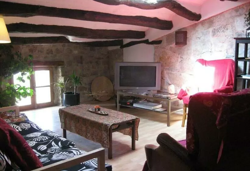 Rural Horizons On La Ruta Del Cister