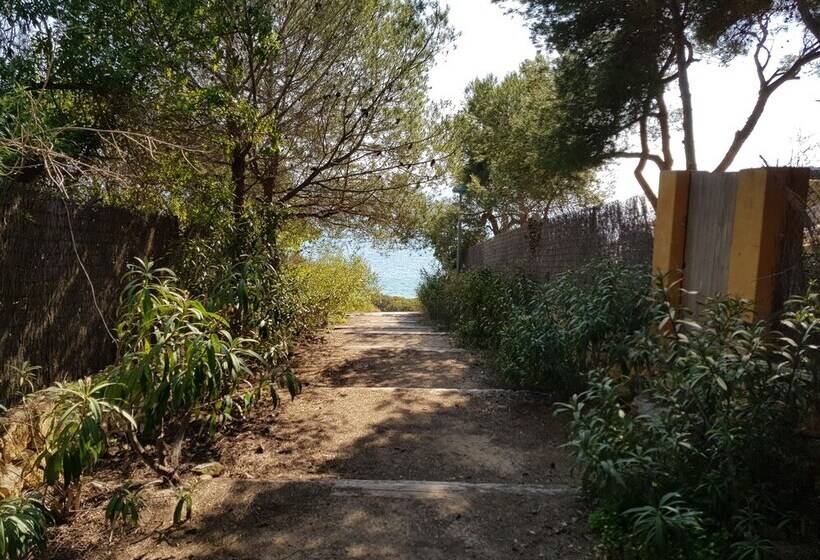 تختخواب و صبحانه Villa Tamarit Guest House