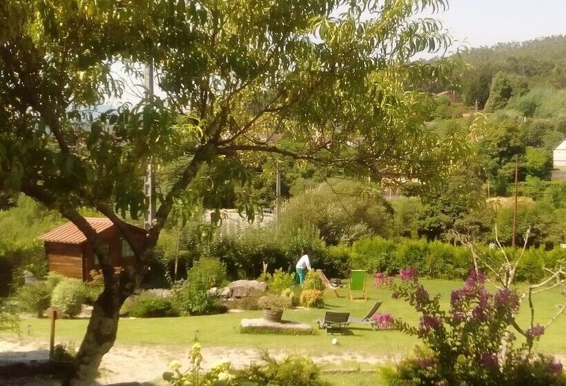 هتل A Cantaruxa Maruxa Turismo Rural