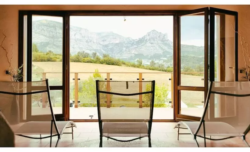 Hotelli Camping Bungalow Parque Isábena