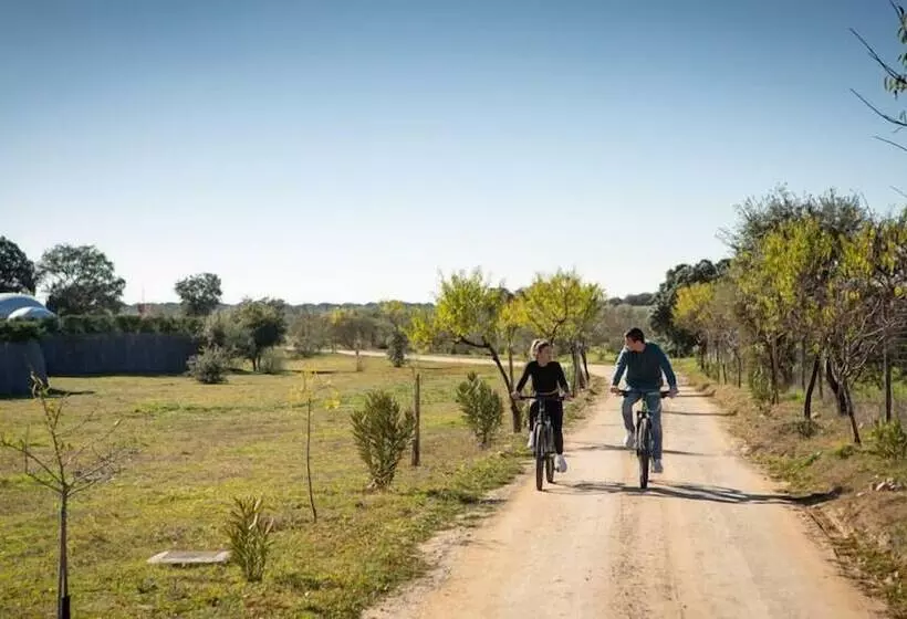 Maaseutuhotelli Miluna