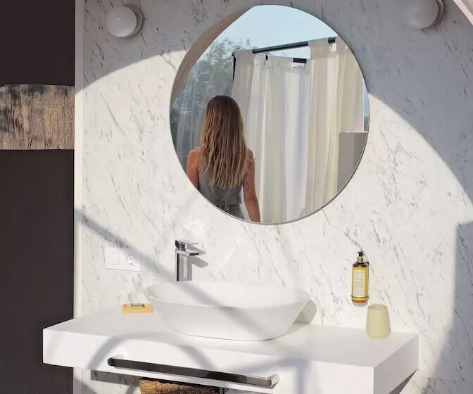 Maaseutuhotelli Miluna