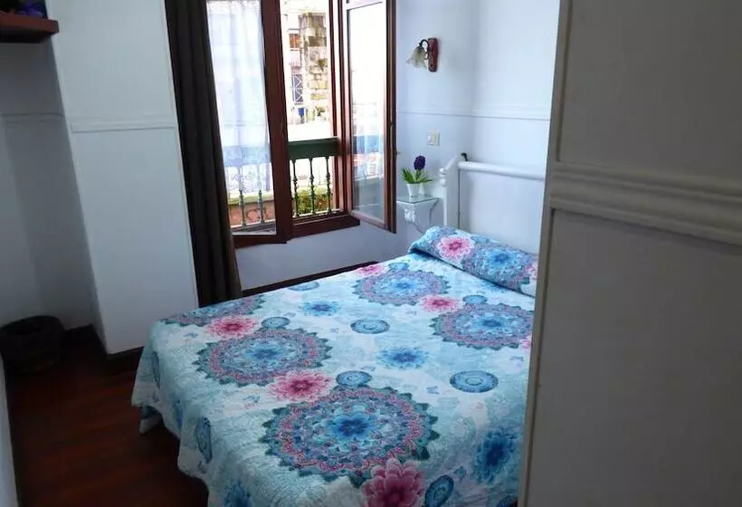 Pensión Santa María