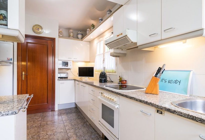 Preciosa Villa Mar Y Montaña