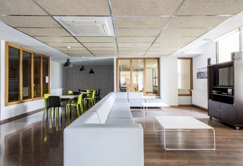 Residencia Universitaria Hernan Cortes