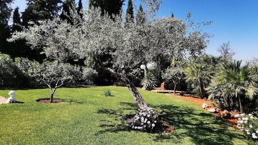 Roca Verde, Boutique Bed & Breakfast