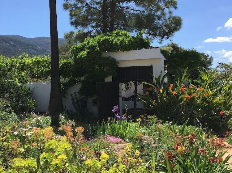 Roca Verde, Boutique Bed & Breakfast