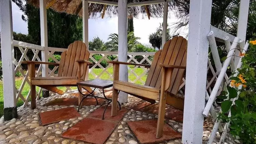 Roca Verde, Boutique Bed & Breakfast