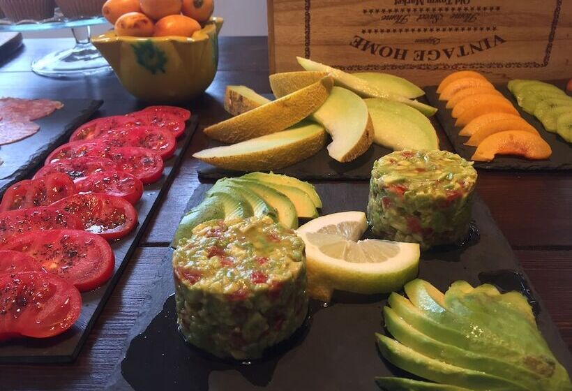 Roca Verde, Boutique Bed & Breakfast