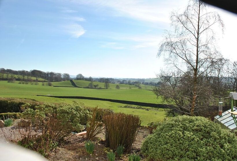 Bed & Breakfast Airds Farm Guest House