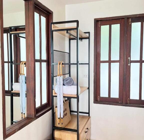 Hotel Benjamin S Hut