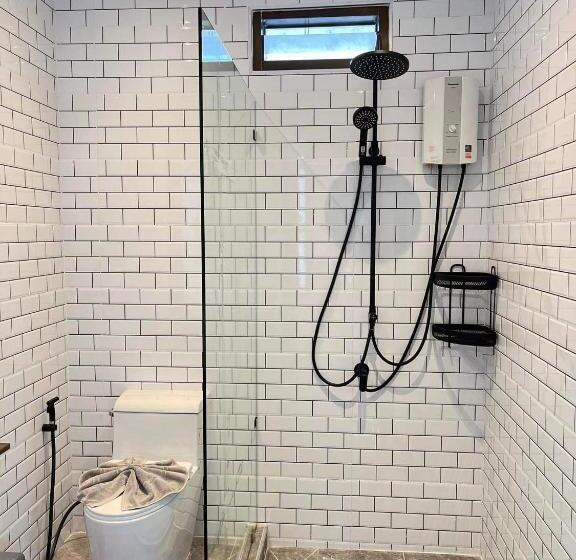 Hotel Benjamin S Hut