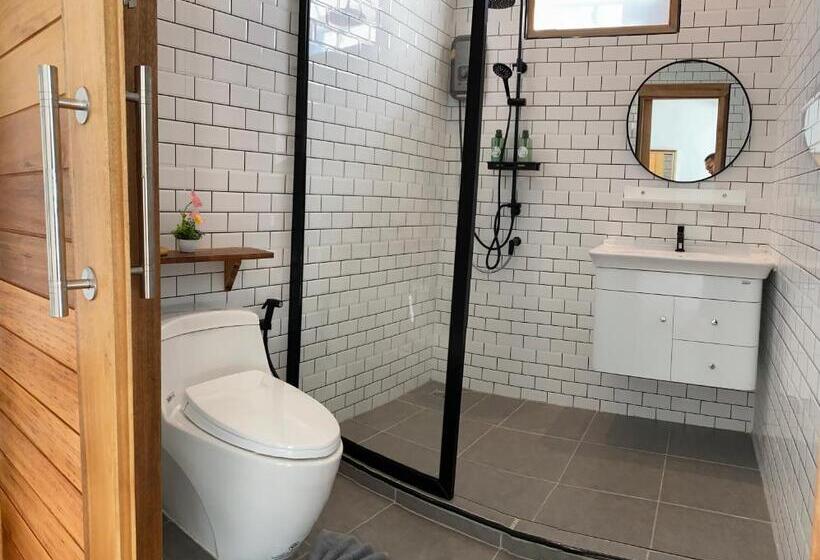 Hotel Benjamin S Hut