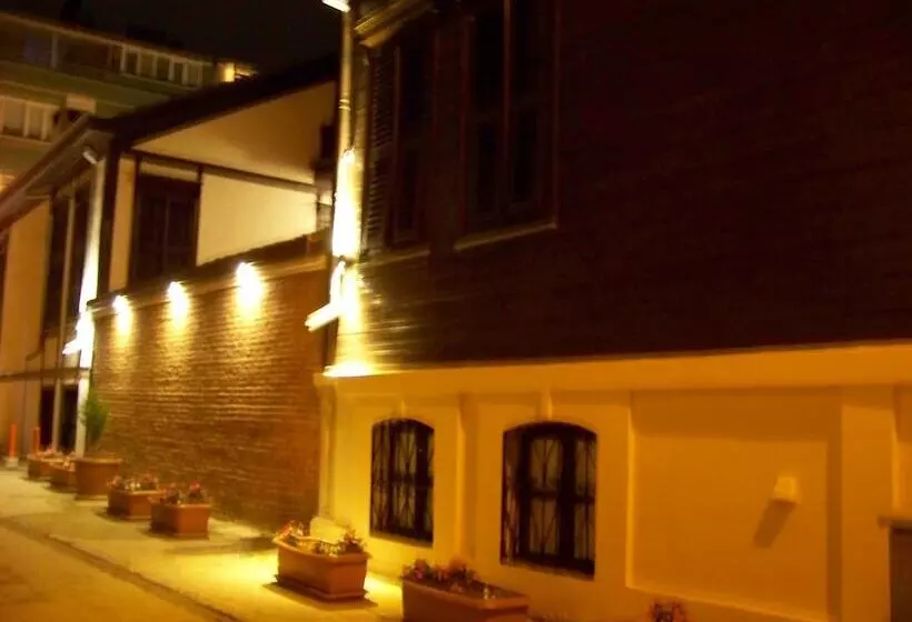 هتل Edirne Osmanlı Evleri