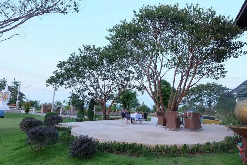 בית מלון כפרי Lampang Green Garden Resort