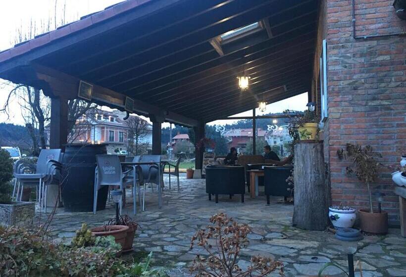 Отель Posada Rural El Rincón De Cabrojo