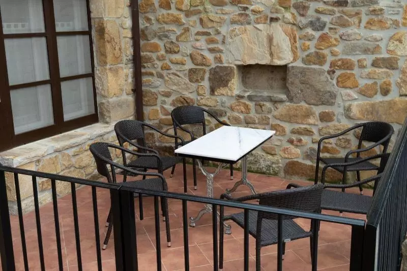 ホテル Posada Y Apartamentos Trebuesto De Guriezo