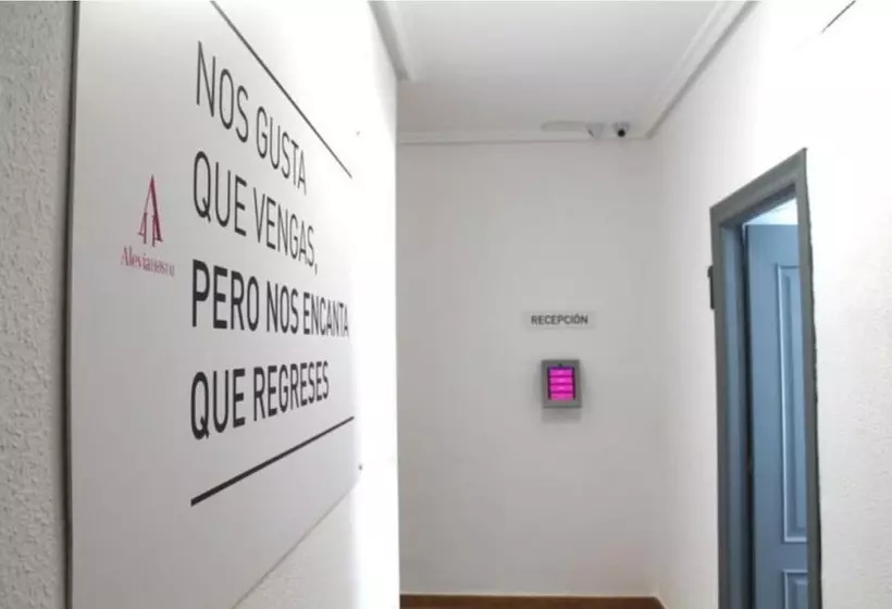 پانسیون Alevia