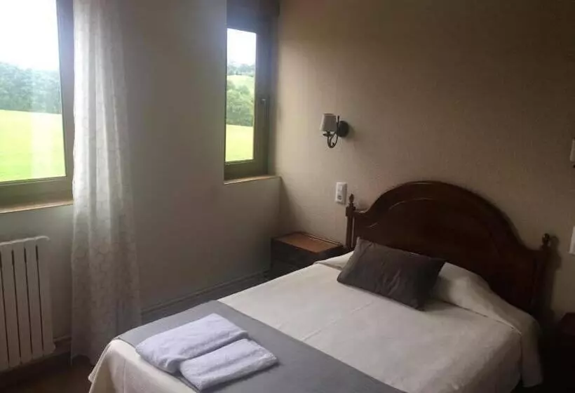 ペンション Hostal El Paso