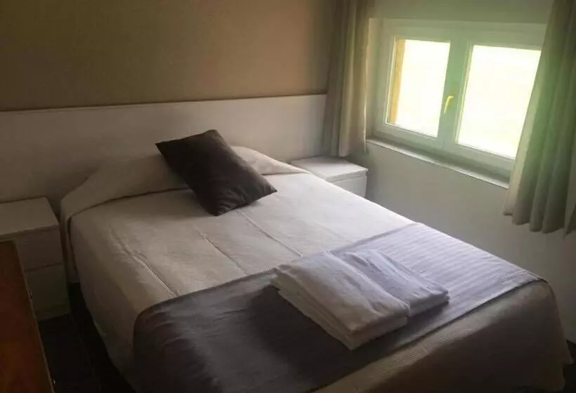 ペンション Hostal El Paso