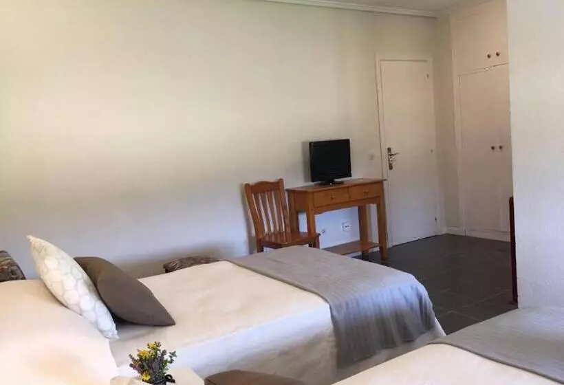 ペンション Hostal El Paso