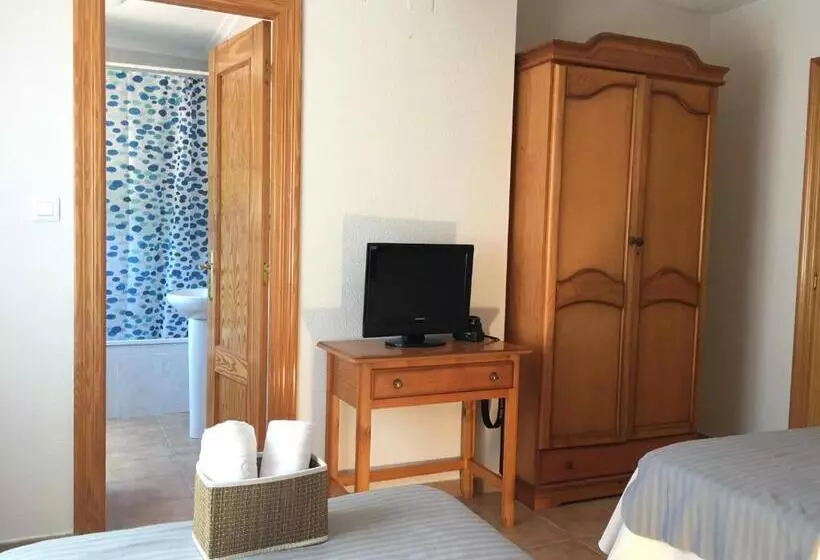 ペンション Hostal El Paso