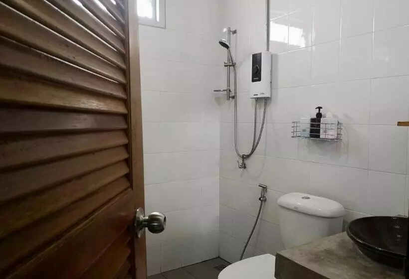 پانسیون Siri Guesthouse @ Surat Thani