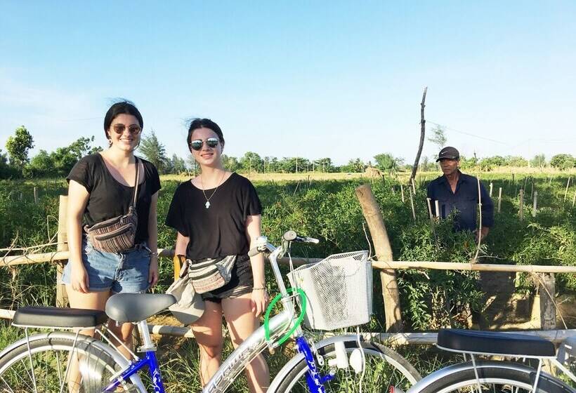 Riverside Hamlet Homestay & Villas