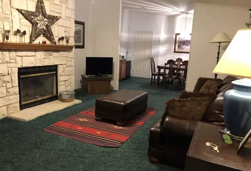 South Gate Lodges
