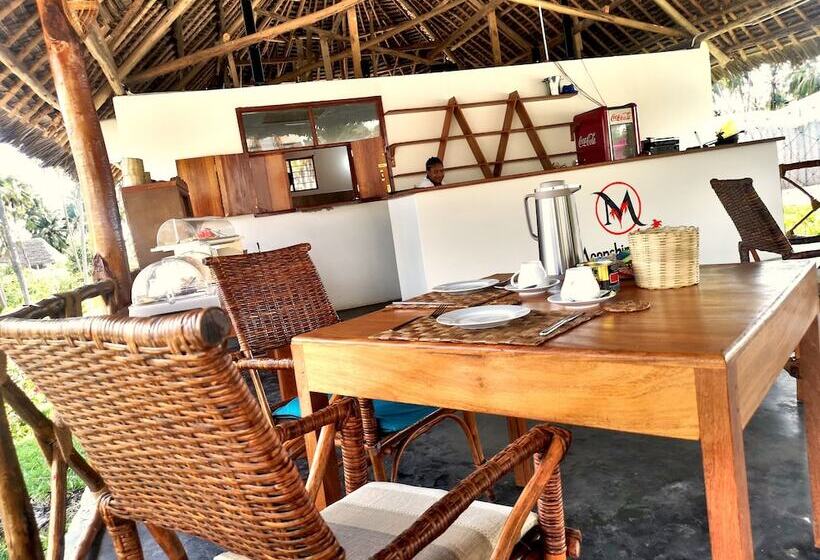 Bed & Breakfast Moonshine Villa