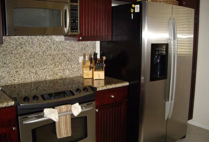 Fairway S A 31 2 Bedroom Condo By Redawning