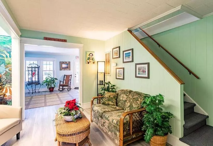 Hostelli Island Motel Obx