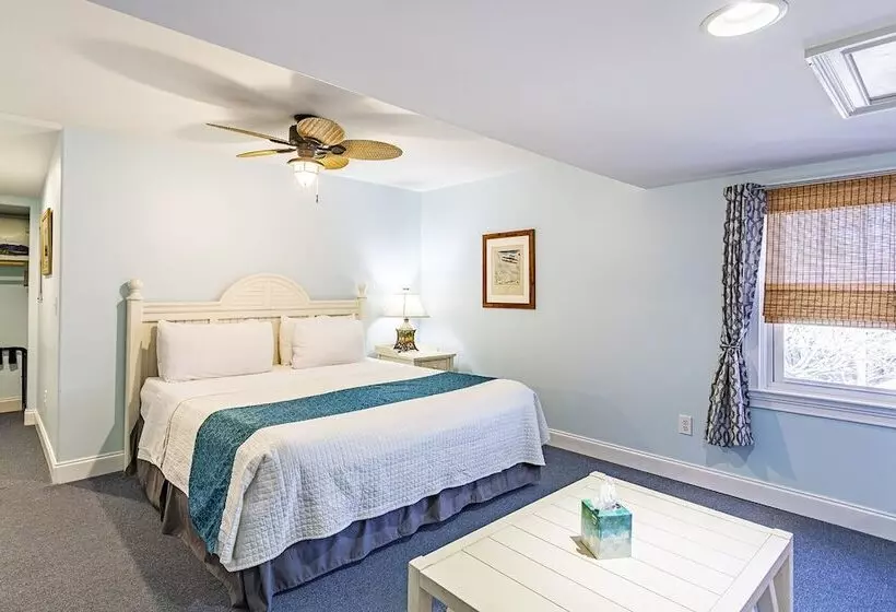 Hostelli Island Motel Obx