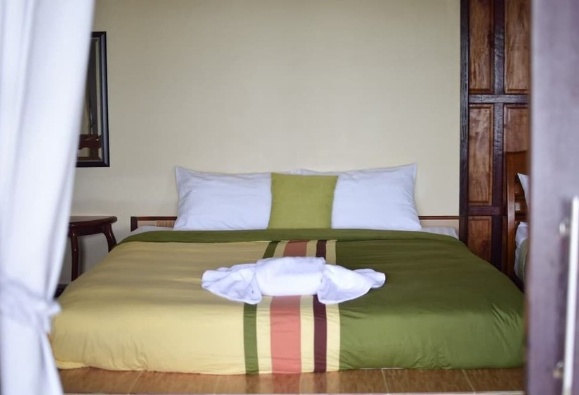 Отель Baanboonpetch Resort