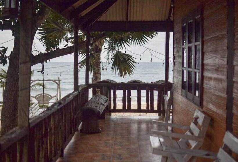 Отель Baanboonpetch Resort