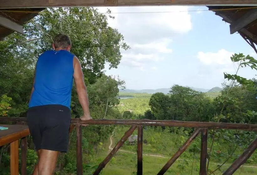 Hotelli Good Morning Bungalow