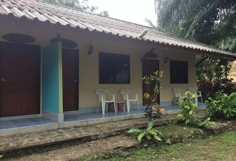 ホテル Thip Thara Resort And Adventure Camp