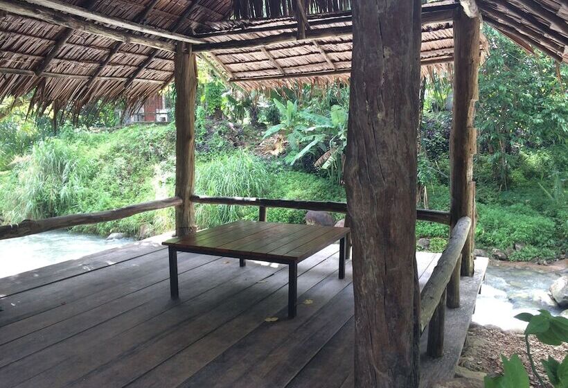 هتل Thip Thara Resort And Adventure Camp