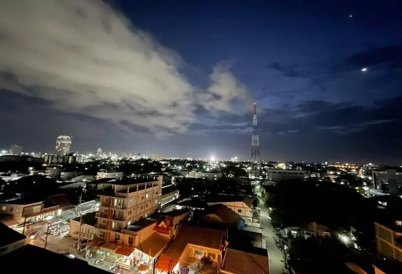 Hotelli Ton Aoi Grand