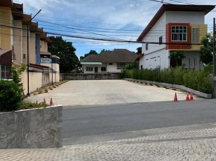 בית מלון כפרי Ton Aoi Grand