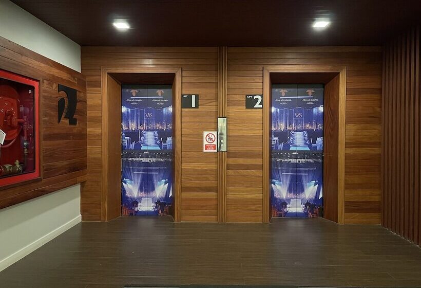 בית מלון כפרי Ton Aoi Grand