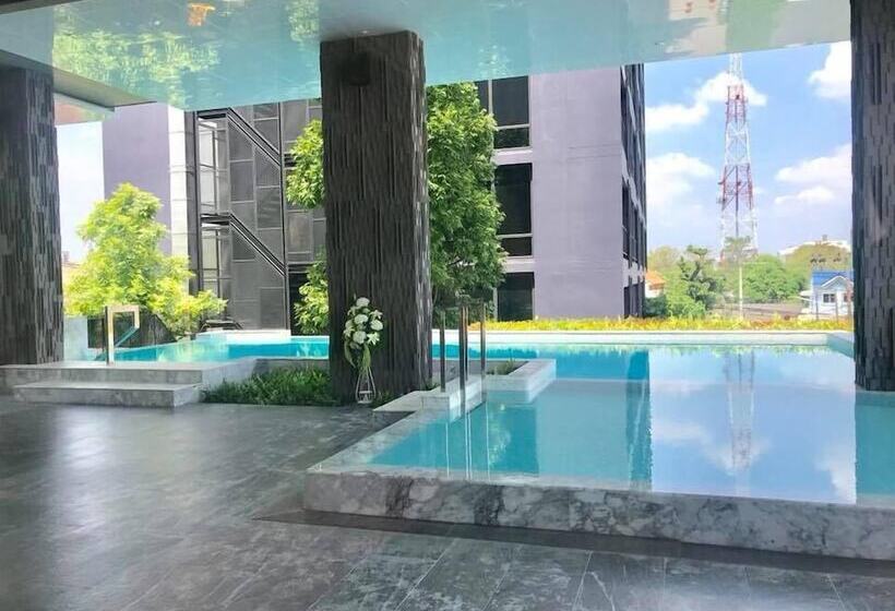 בית מלון כפרי Ton Aoi Grand